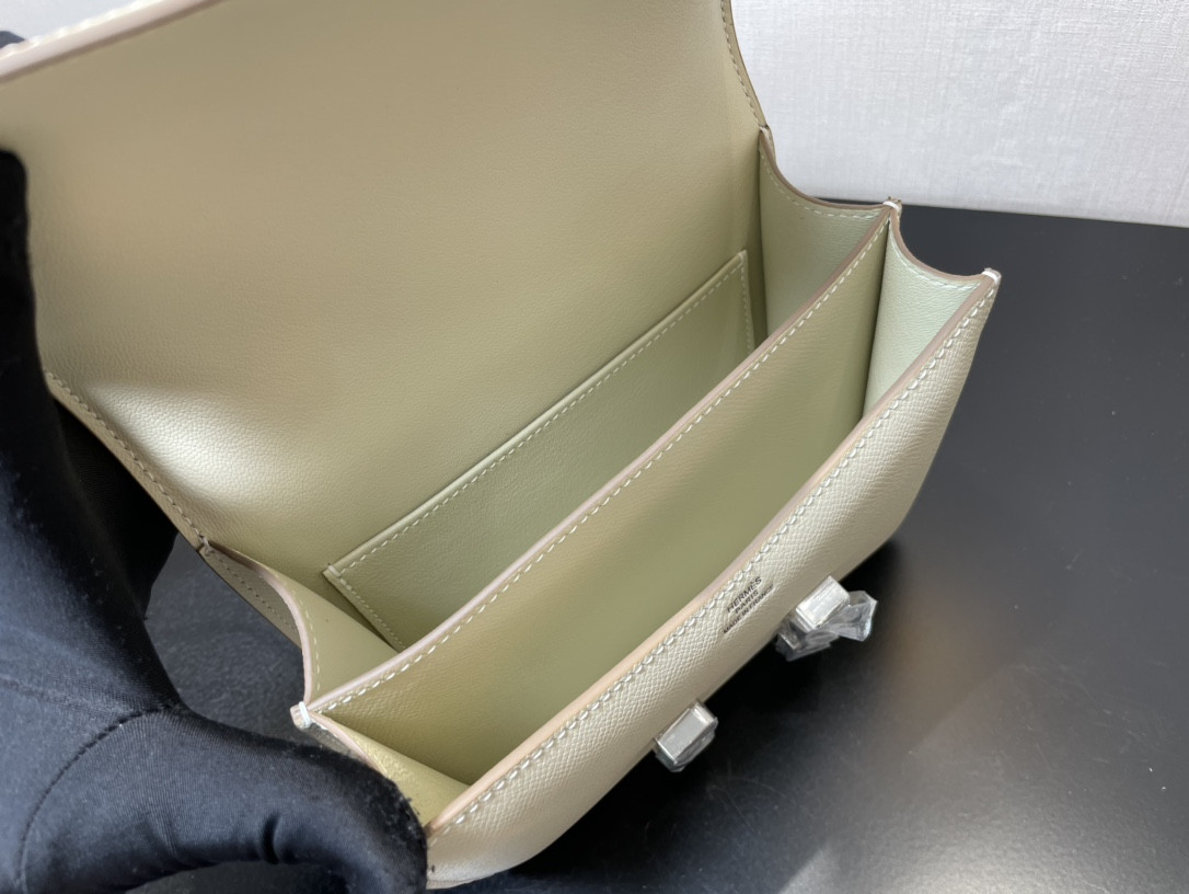 H**me5 constance 19 epsom silver hardware 7.25" x 6.25" x 2.25"