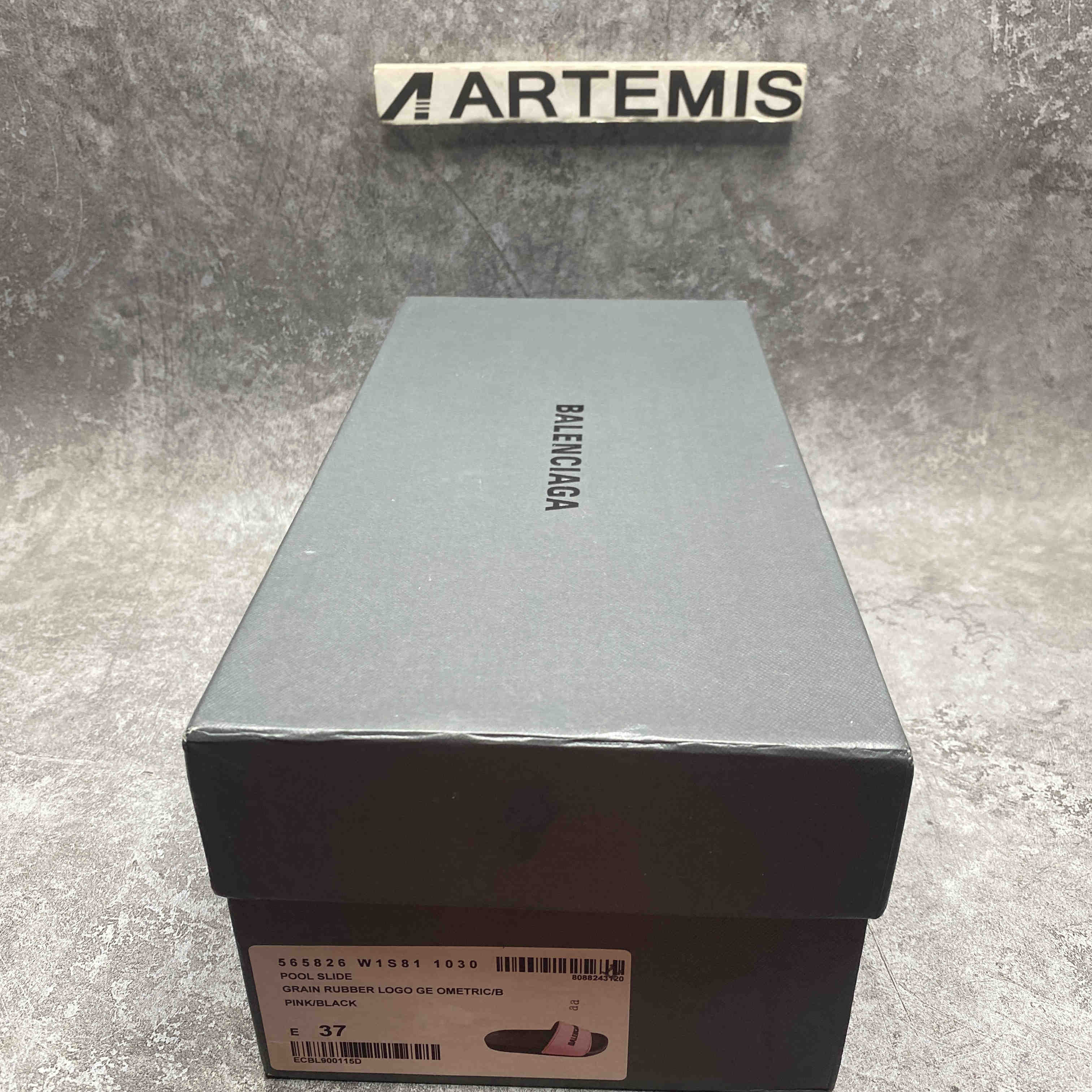 Ba*len*cia*ga pool slide black pink