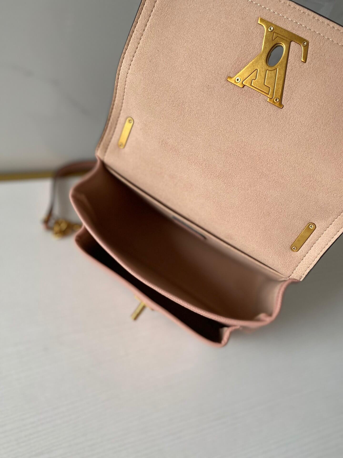 LOCKME CHAIN PM M57071