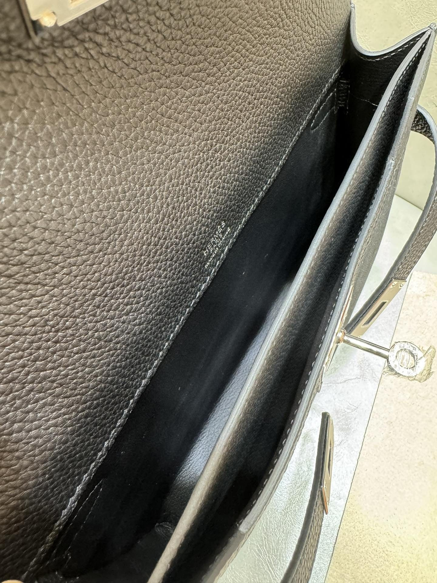 H**me5 kelly depeches 25x18.5x4.5cm