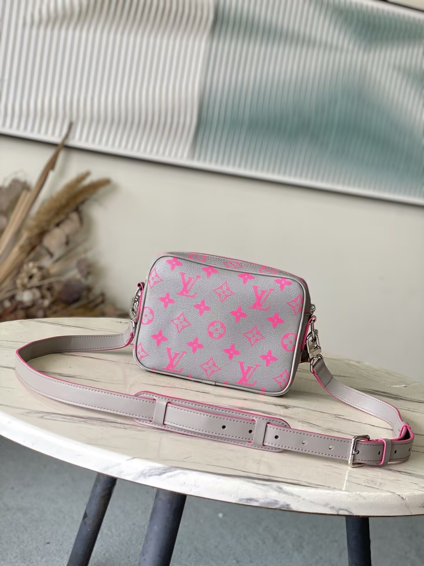 LV Nil M15024 25x17.5x11cm