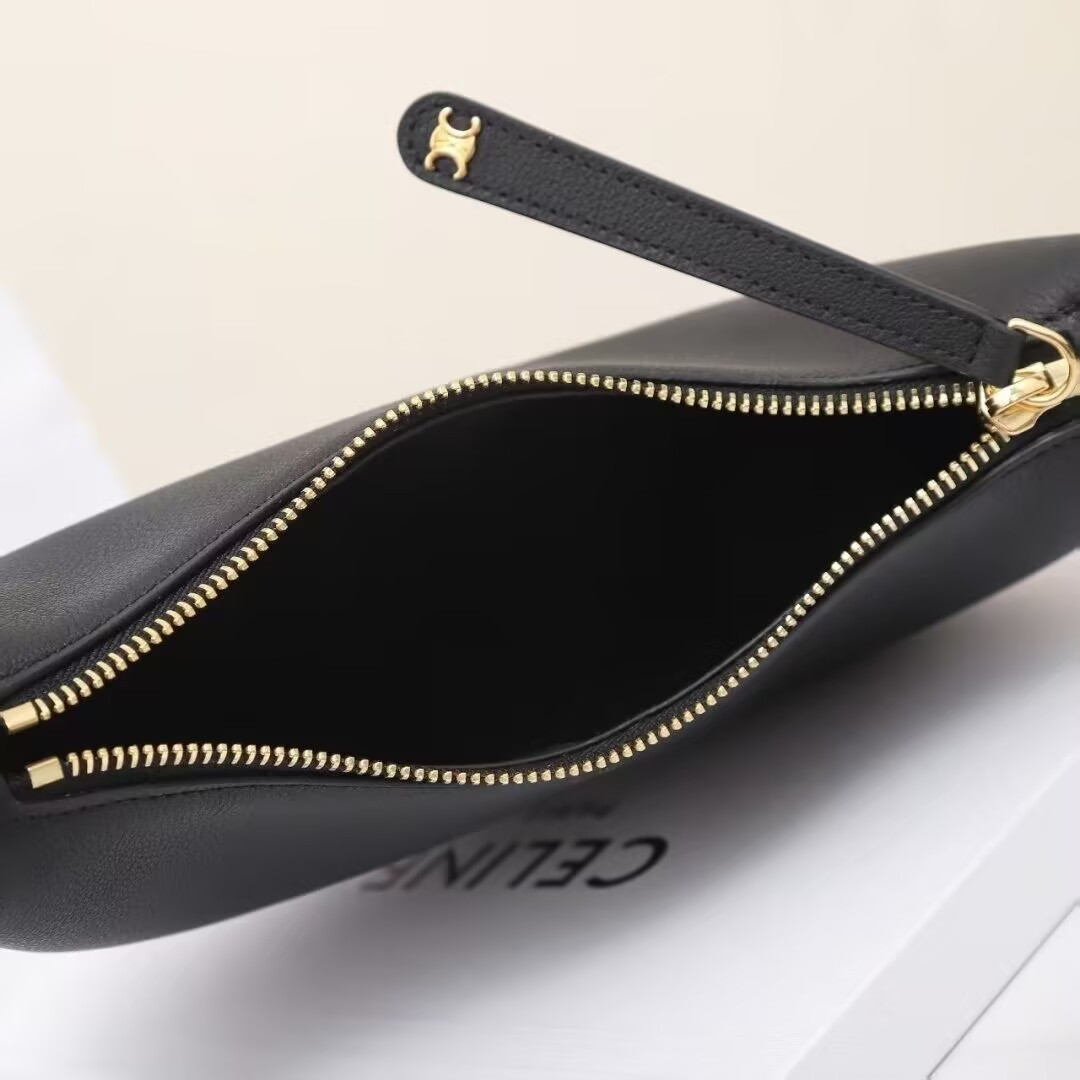 Ce**e teen Ce**e lulu in grained calfskin 21x24x5cm