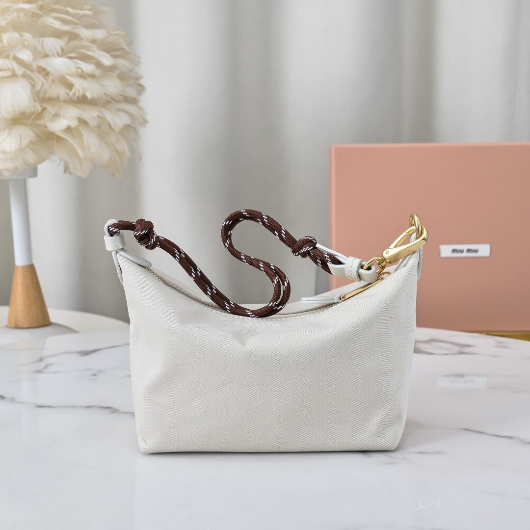 Miu Miu Gabardine pouch 14x18.5x10cm