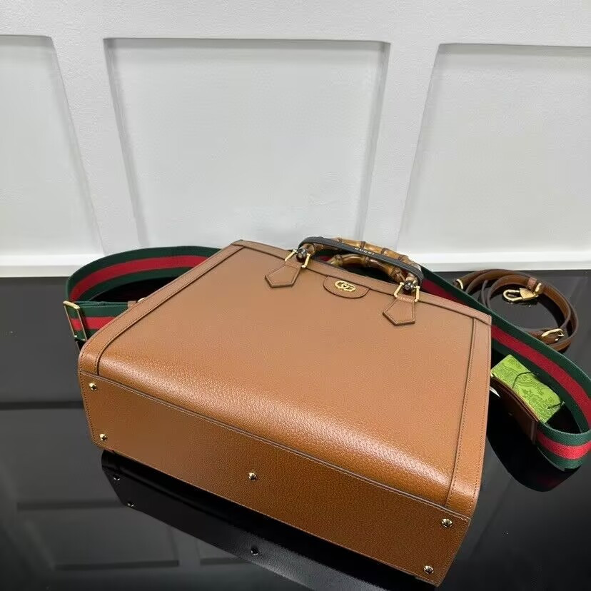 G*u*i diana large tote bag 35x30x14 cm