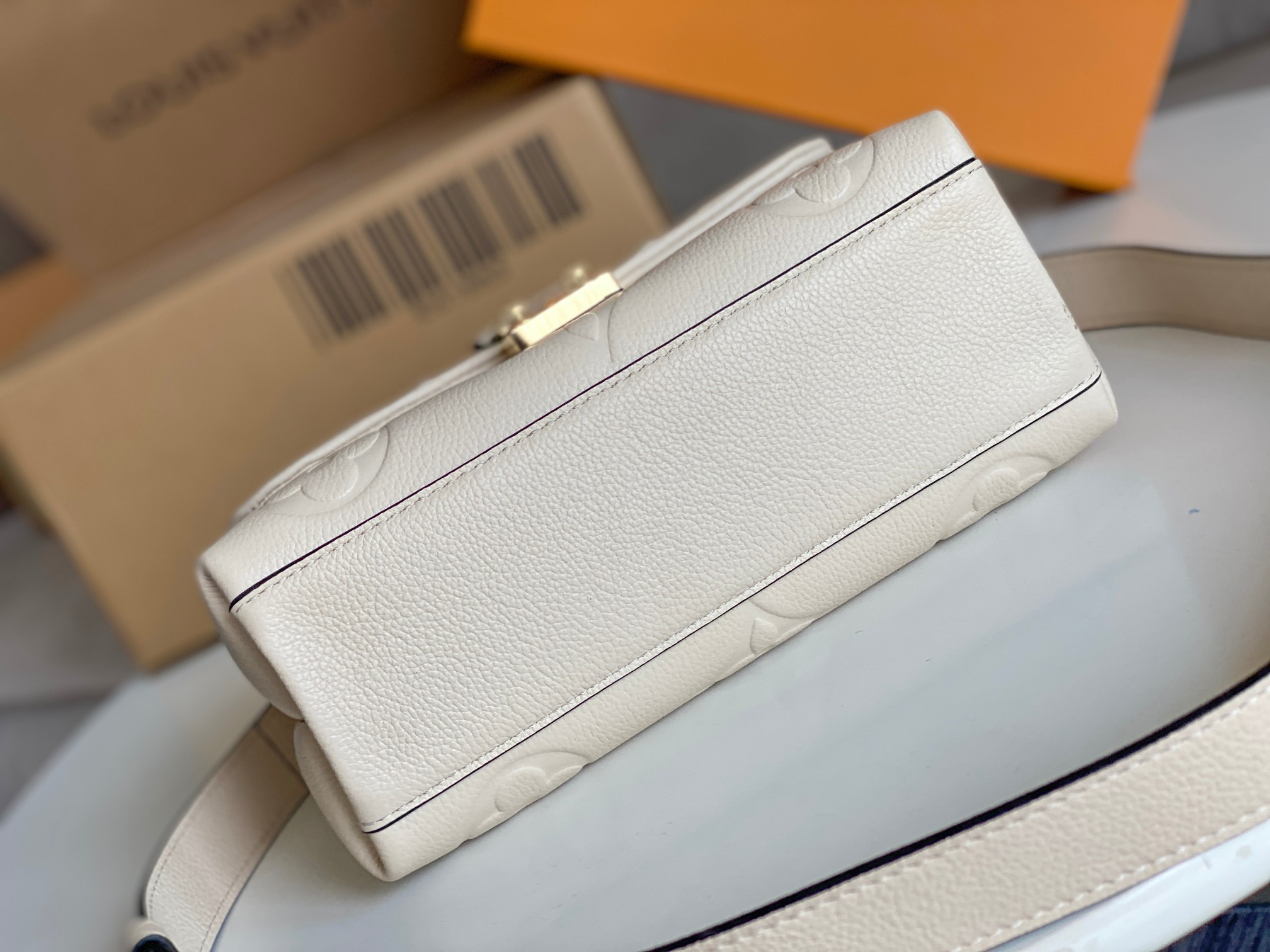 LV MADELEINE BB M46008  9.4 x 6.7 x 3.3 inches