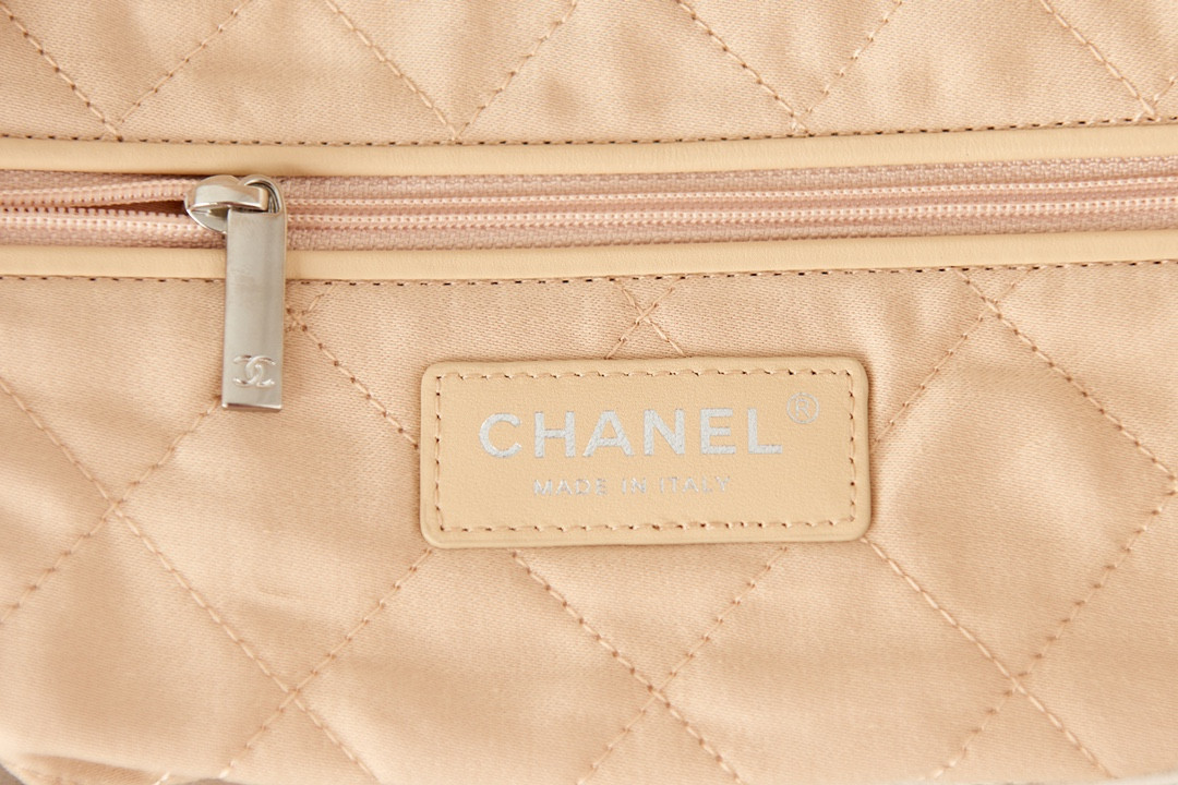 Ch*el 22 small handbag shiny calfskin white 13.7×14.4×2.7 in