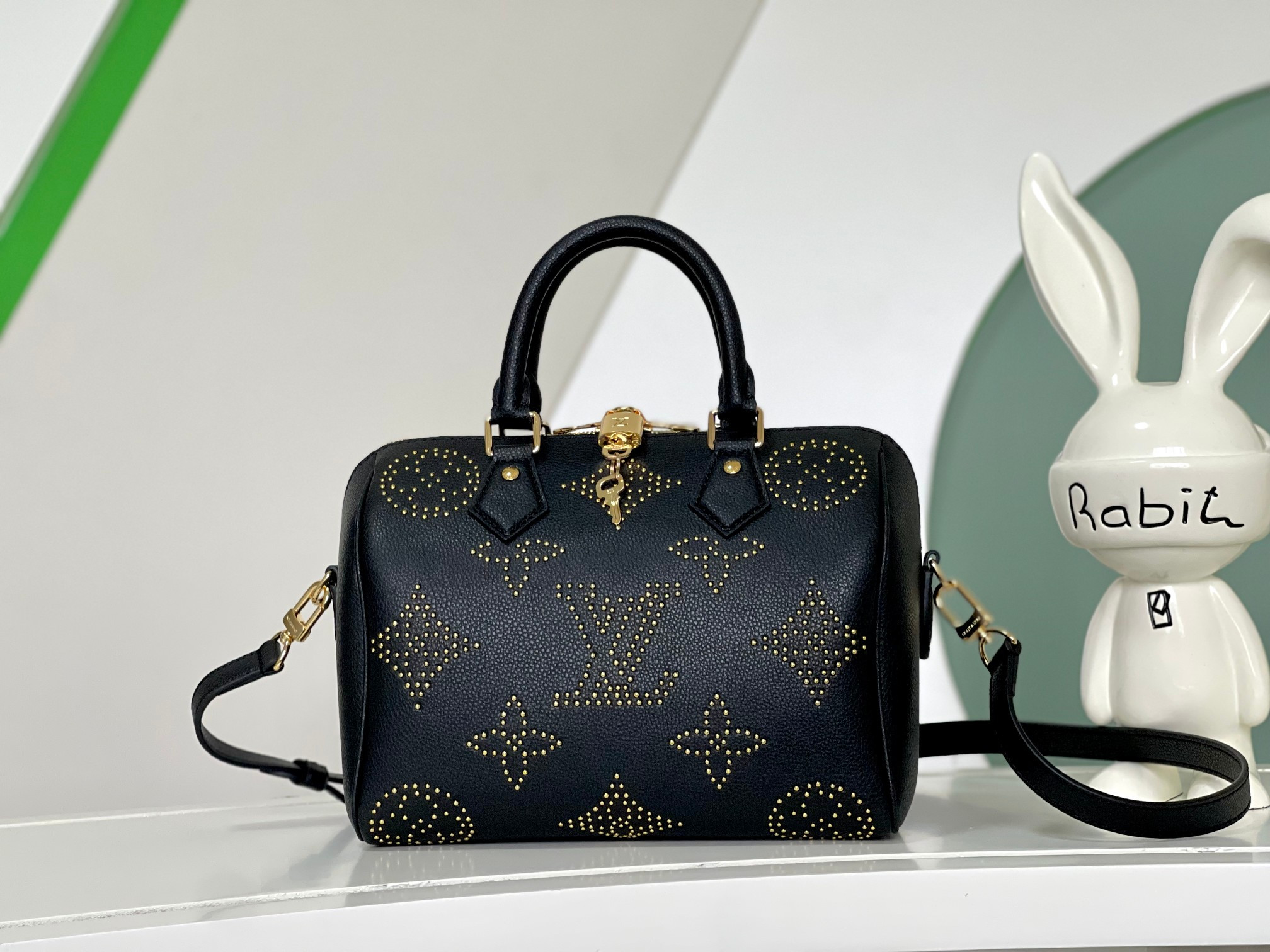 LV M46736 Speedy Bandoulière 25  9.8 x 7.5 x 5.9 inches