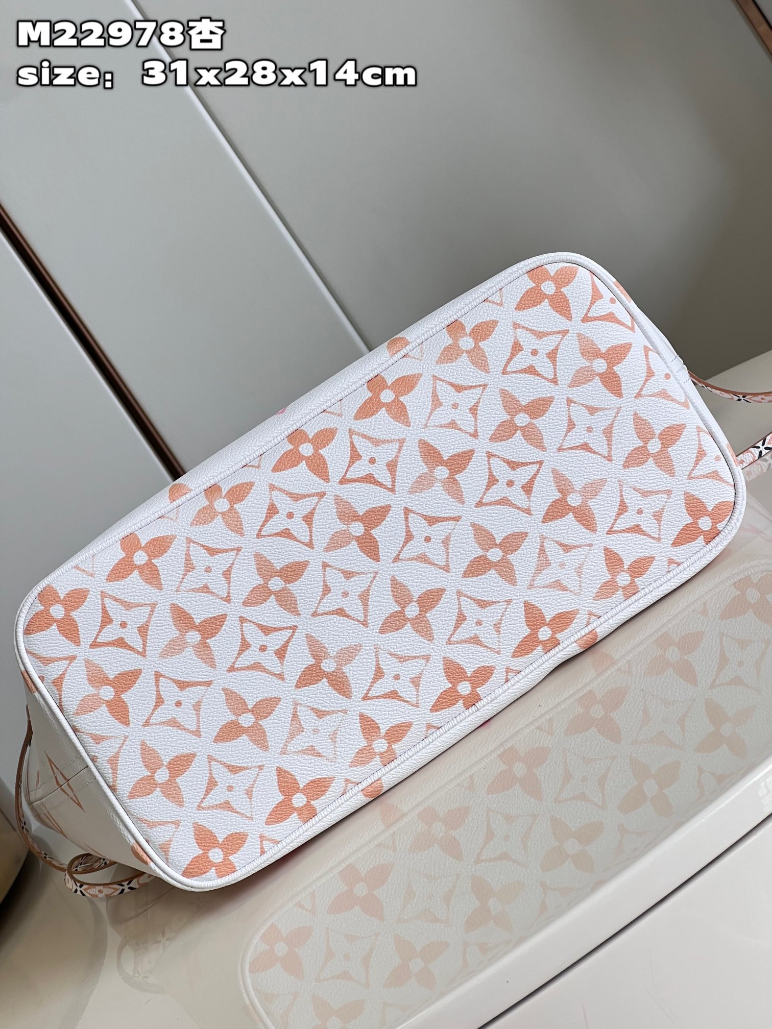 LV M22978 Neverfull MM 12.6 x 11.4 x 6.7 inches Without Box