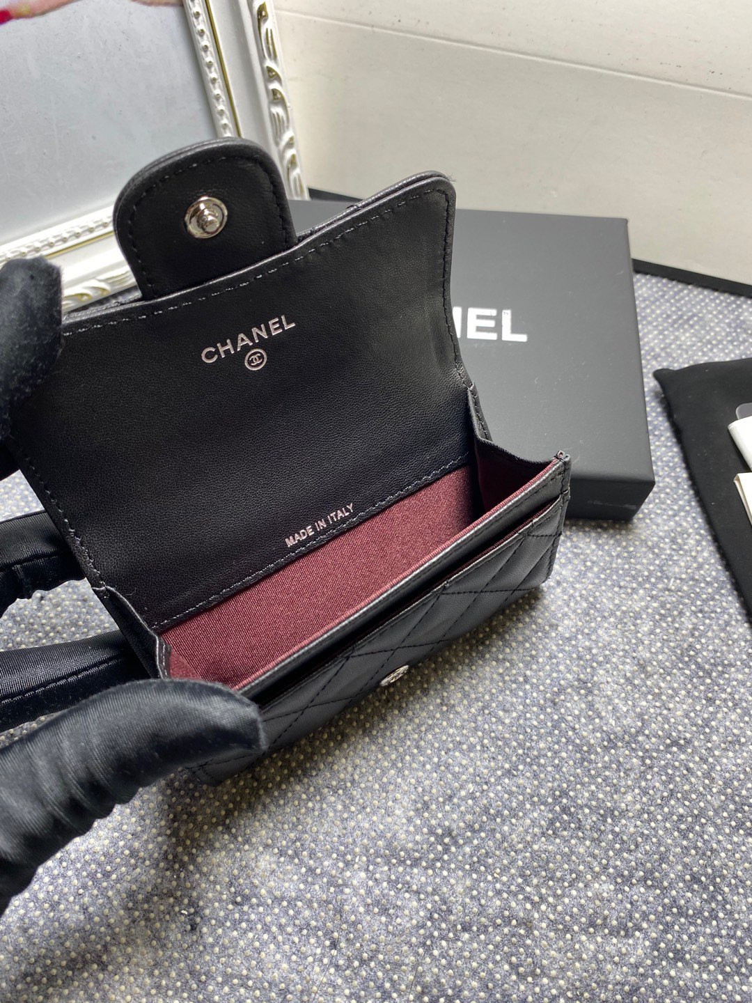 Ch*el card holder 11.3 x 7.5 x 2.5 cm