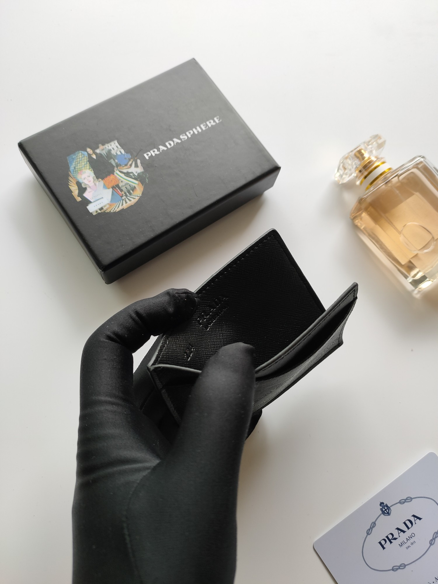 Pra*a card holder 8-10cm