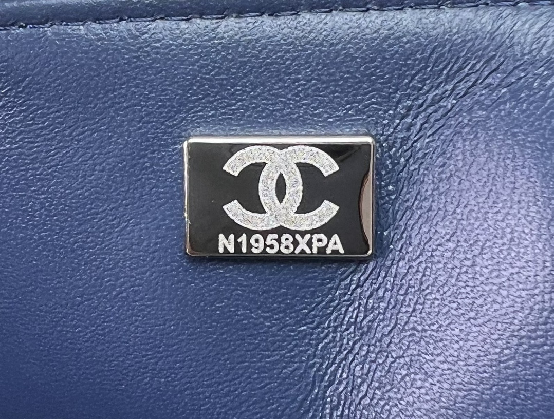 Ch*el classic 11.12 handbag tweed & silver-tone metal  6 × 9.9 × 2.5 in