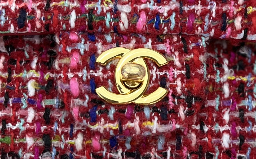 Ch*el classic 11.12 handbag tweed & gold-tone metal   6 × 9.9 × 2.5 in