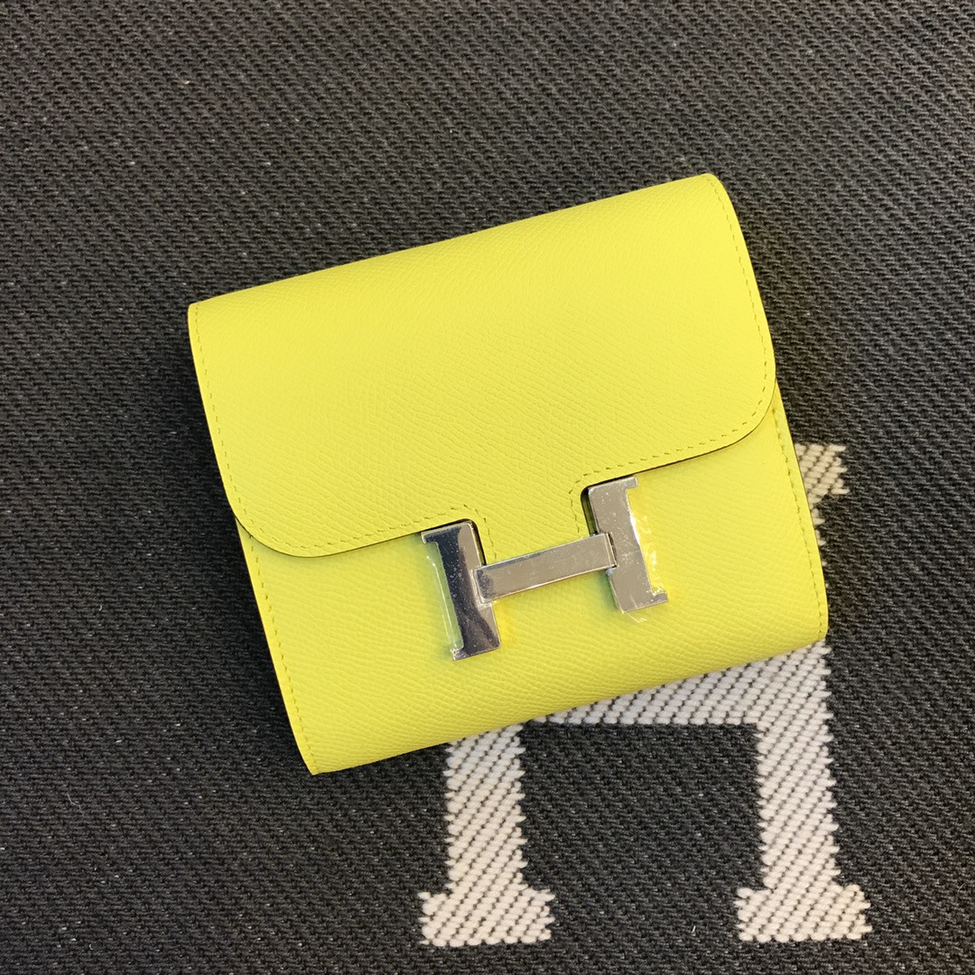 H**me5 wallet 13x12cm