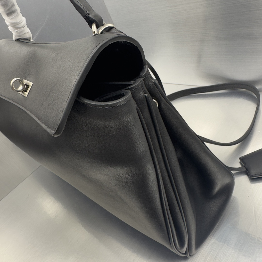 Ba*len*cia*ga rodeo large 39.8x29.9x12.9cm