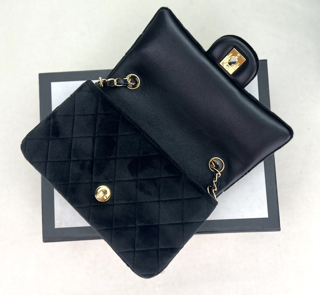 Ch*el classic flap bag 20cm