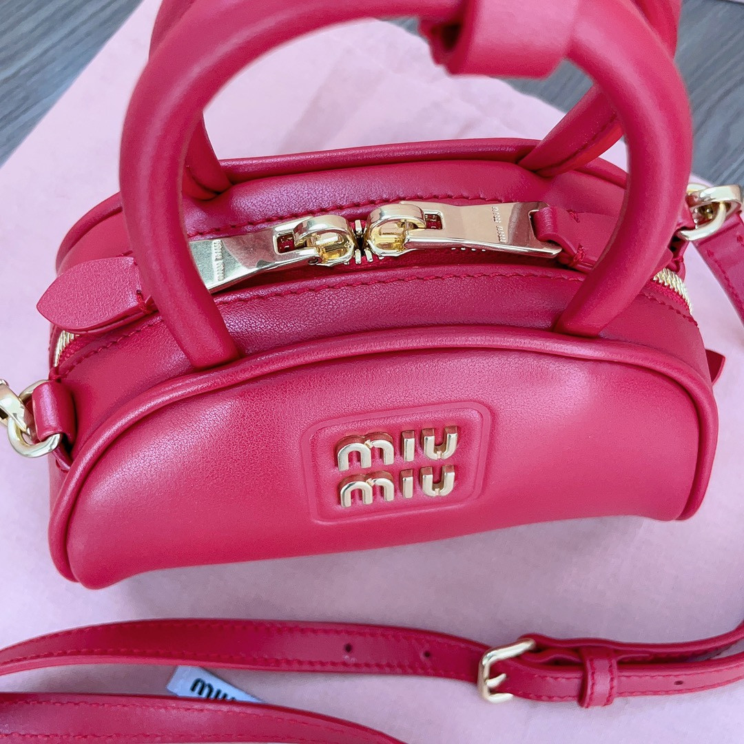 Miu Miu Dumpling bag 18X11.5X8cm