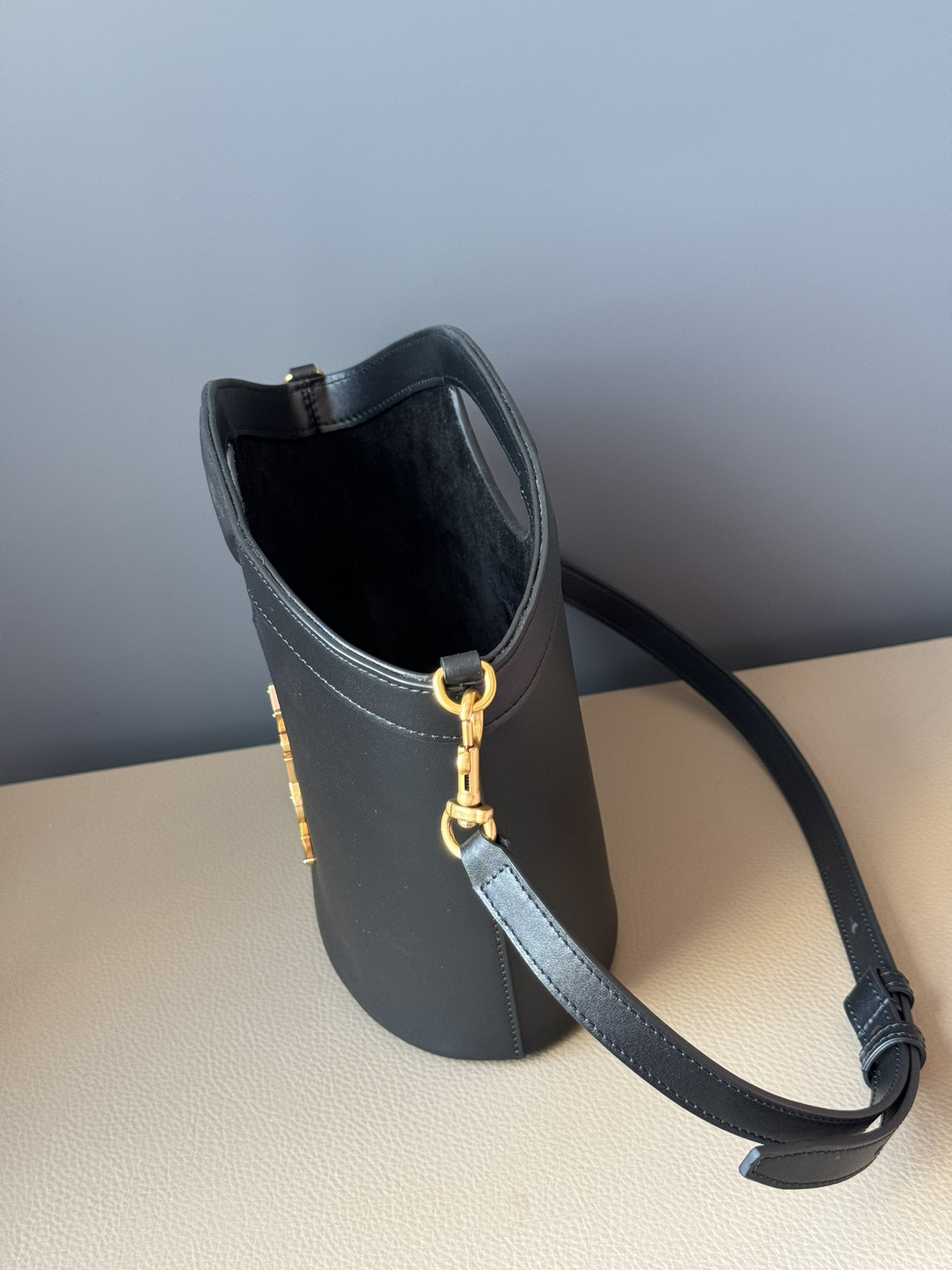 Y*L celia mini tote (smooth leather) 29x19.5x10cm