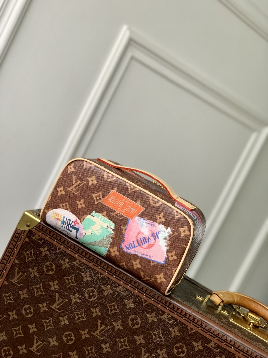 LV Toiletry Bag 2 compartments M14744 24x13x13cm