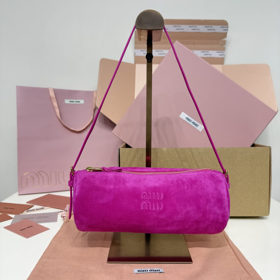 Miu Miu Suede pouch 22x9x9cm