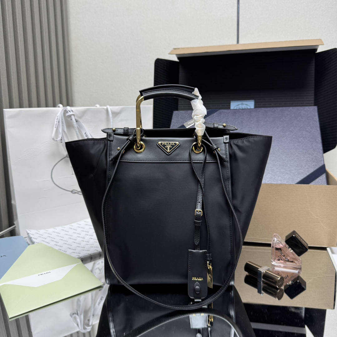 Pra*a re-nylon and leather tote bag 23x28.5x15cm