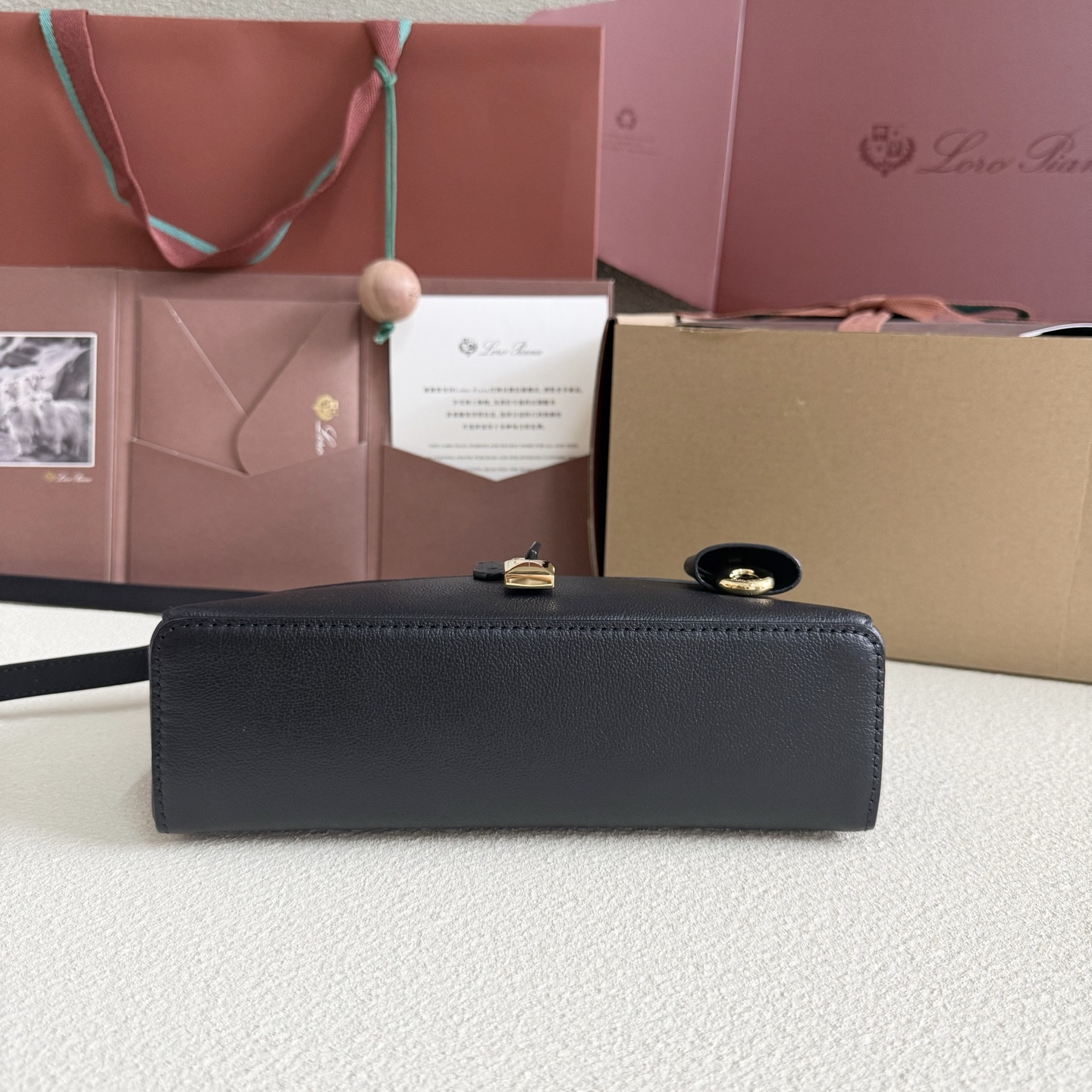 L**o p*ana extra bag l23 23x12x7cm