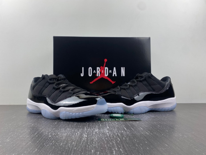 Air Jordan 11 Space Jam FV5104-004