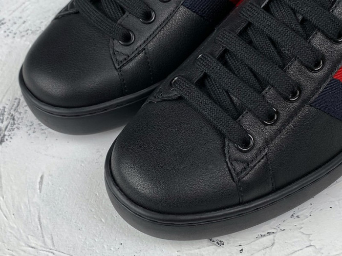 GUCC Ace Embroidered Low-Top Sneaker black with bee mens 429446 02JP0 1284