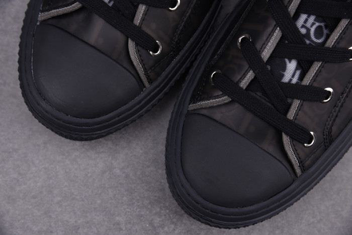 DR B23 OBLIQUE HIGH TOP SNEAKER BLACK